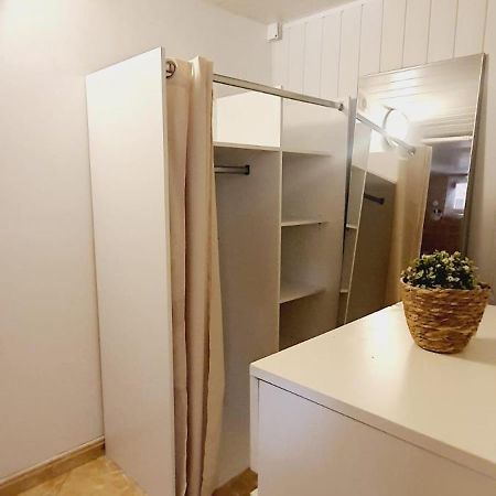 Studio Meuble Avec Piscine Partagee La Ferté-Gaucher Exteriör bild